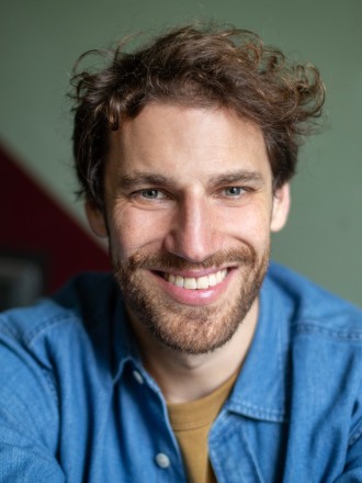 Model Martin Oliver 81108