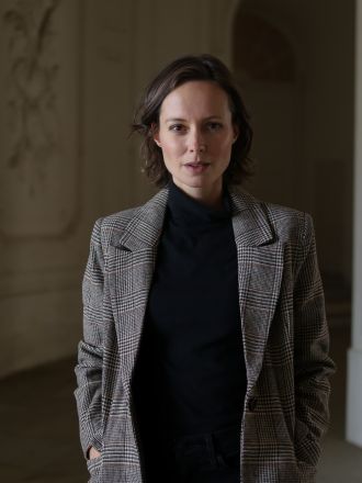 Model Josephine 81273