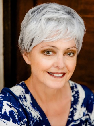 Model Esther 81305