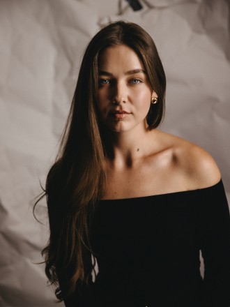 Model Josephine 82452