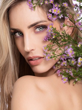 Model Lisa Noelle 84750