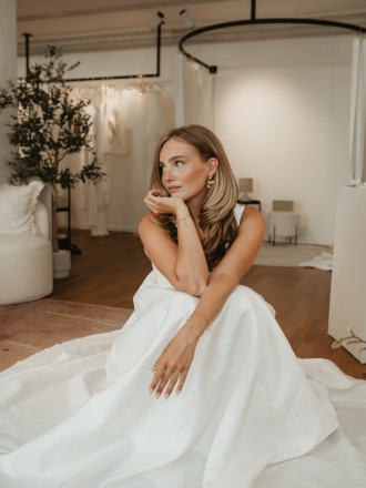 Model Hannah 87367