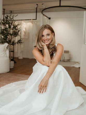 Model Hannah 87367