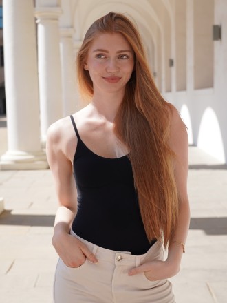 Model Laura 87816