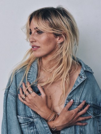 Model Julia 88443