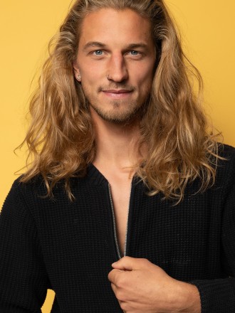 Model Julian 89575