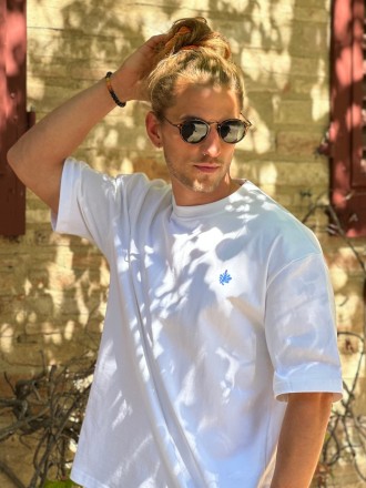 Model Julian 89575
