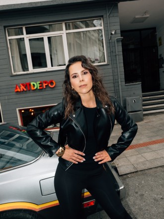 Model Nina Marianne 90215