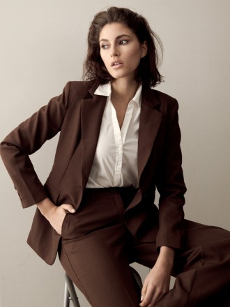 Model Michelle 97049