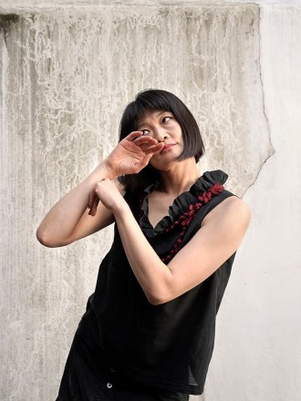 Model Megumi  98439