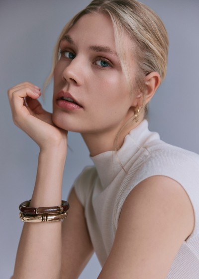 Portfoliobild in der Kategorie Modelbook von Model Alina-Madeleine 98919 ab Hamburg