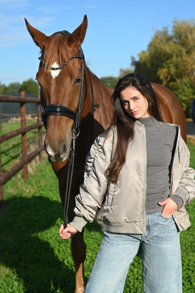 Portfoliobild in der Kategorie Modelbook von Model Jennifer 99889 ab Frankfurt