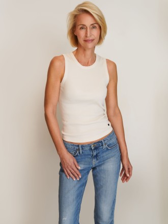 Model Christine 100111