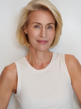 Model Christine 100111