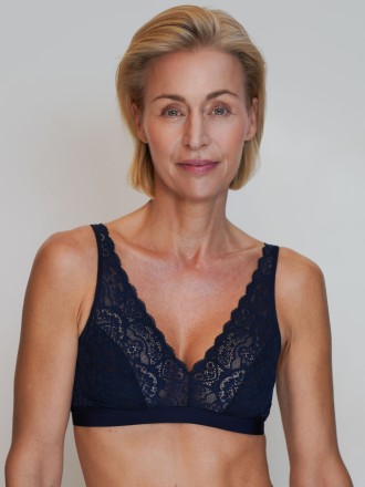 Model Christine 100111