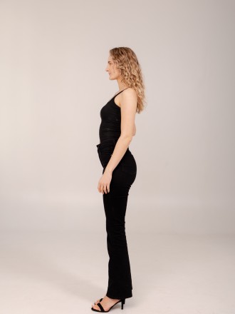 Model Lara 100800