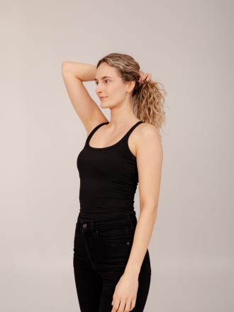 Model Lara 100800