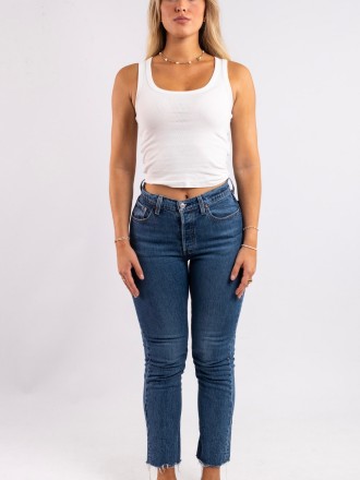 Model Leah Elisa  101157