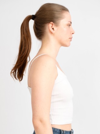 Model Laura 101359