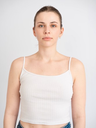 Model Laura 101359