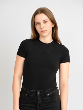 Model Laura 101359