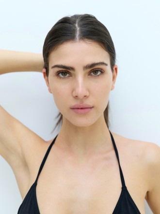 Model Delia  101855