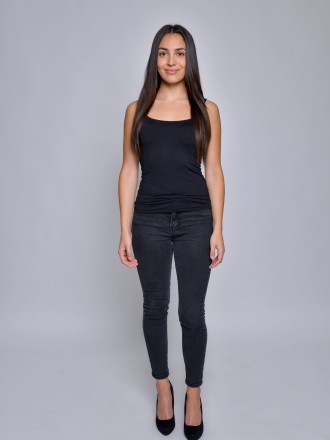 Model Martina 101929