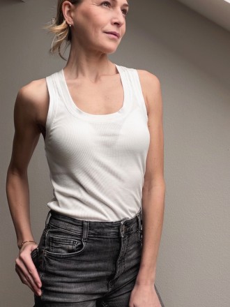 Model Isabelle 18606