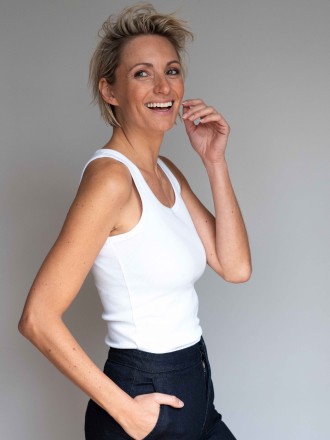 Model Jennifer 21032