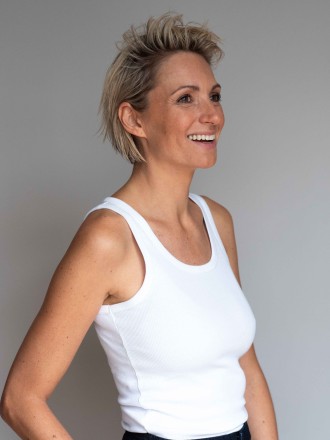 Model Jennifer 21032