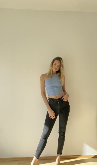 Portfoliobild in der Kategorie Polaroids von Model Julia 30578 ab Köln