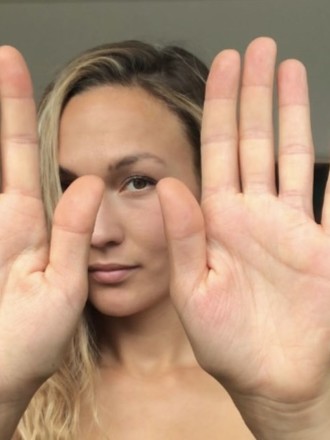 Model Amelie Marie 32654