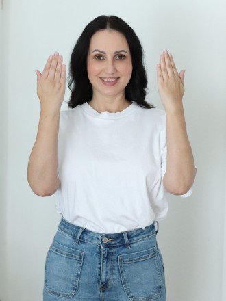Model Lili  33489