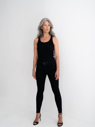 Model Karin  34926