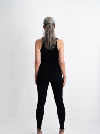 Model Karin  34926