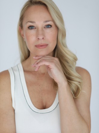 Model Heidi 46808