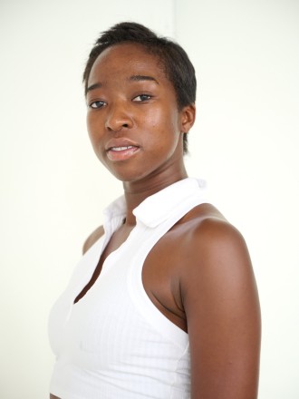Model Keziah 50786