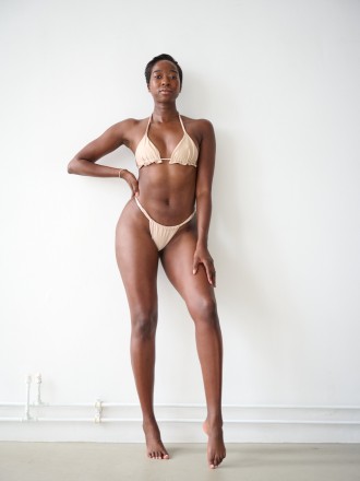 Model Keziah 50786