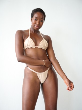 Model Keziah 50786