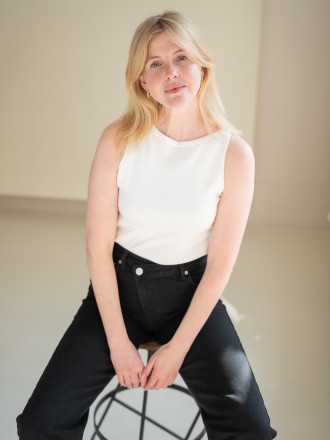 Model Vanessa  55032