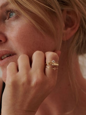 Model Vanessa  55032