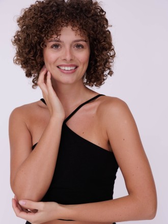 Model Shirley May 58998