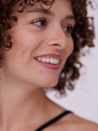 Model Shirley May 58998