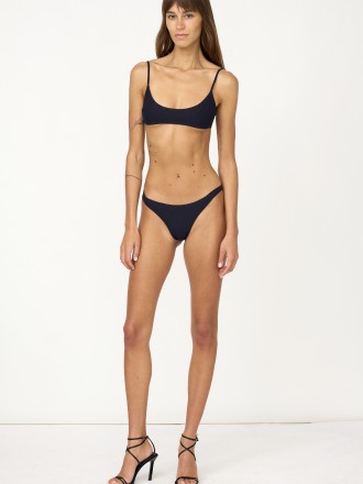 Model Anna 61774