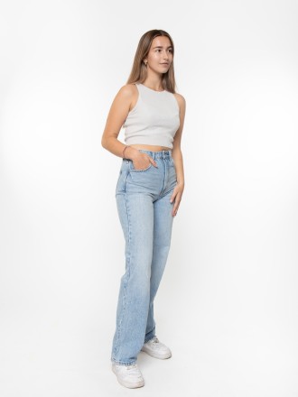 Model Kiara-Joy 63627