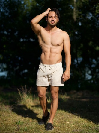 Model Daniel Mukunda 64109