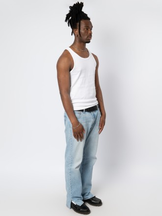 Model William  64272