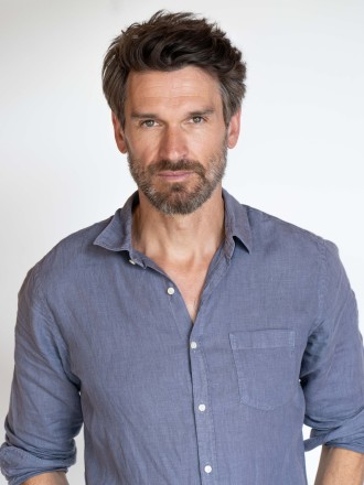 Model Michael 64549