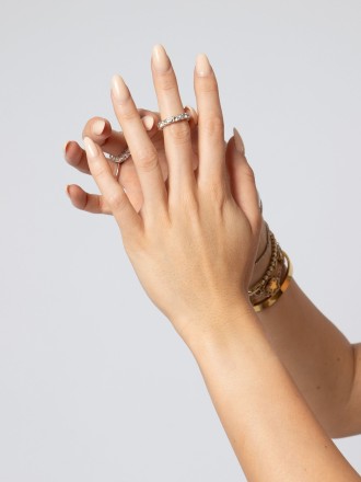 Model Victoria 67987