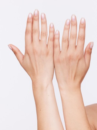 Model Ally Ann 68485